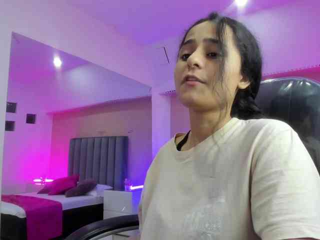 Giselle-Roldan webcam