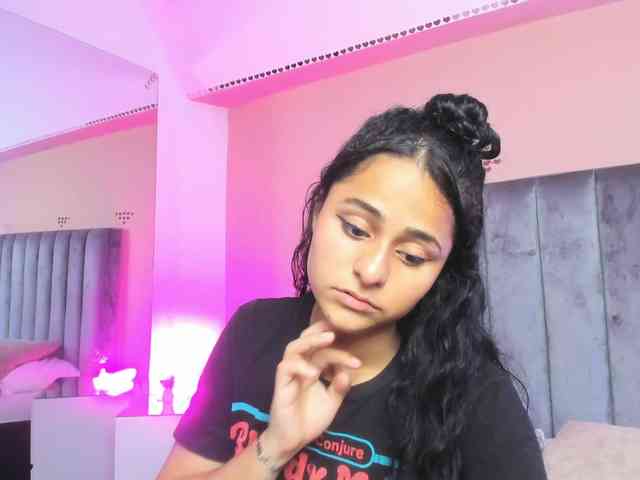 Giselle-Roldan webcam