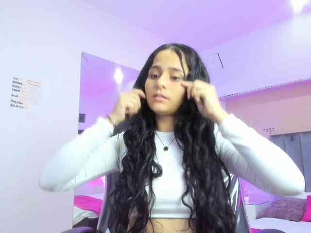 Giselle-Roldan webcam