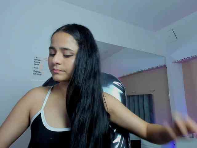 Giselle-Roldan webcam