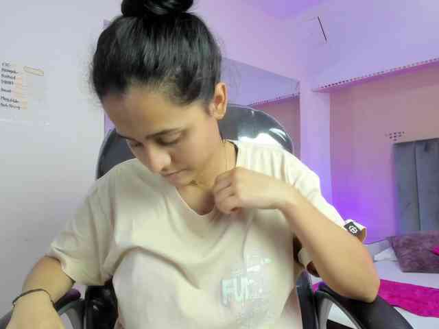 Giselle-Roldan webcam