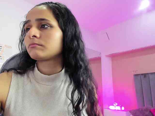 Giselle-Roldan webcam