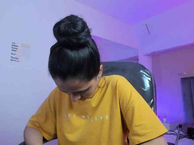 Giselle-Roldan webcam