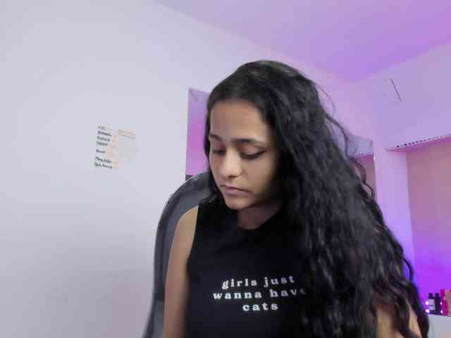 Giselle-Roldan webcam