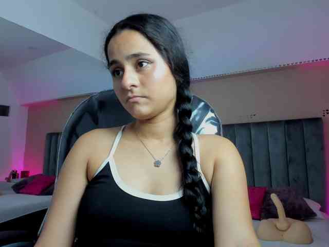 Giselle-Roldan webcam