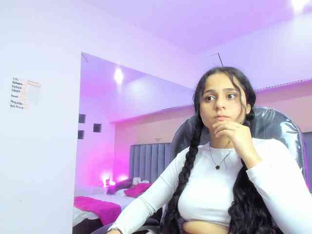 Giselle-Roldan webcam