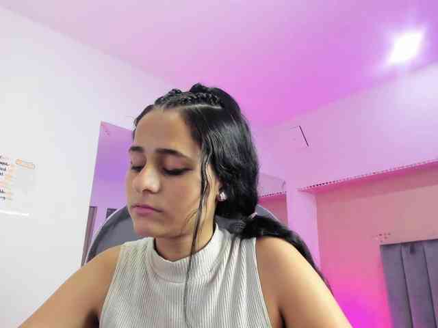 Giselle-Roldan webcam