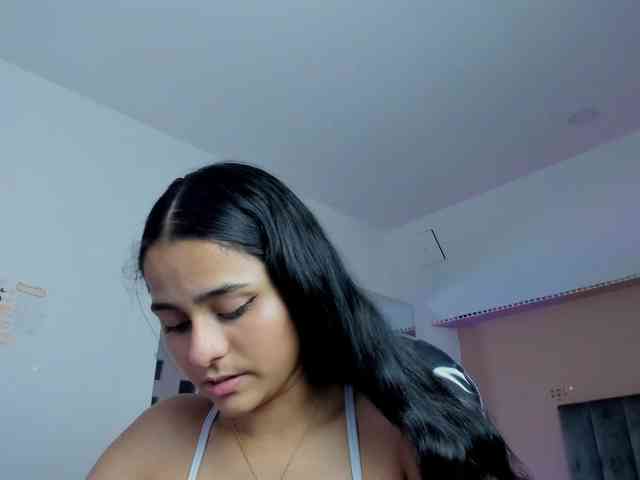 Giselle-Roldan webcam