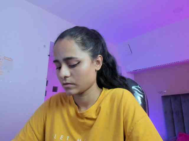 Giselle-Roldan webcam