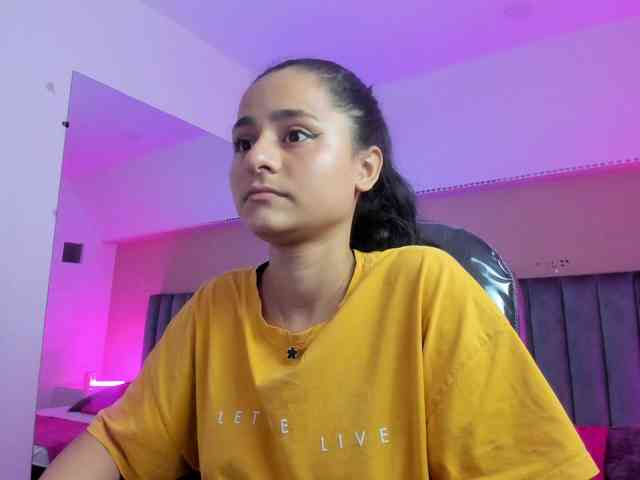 Giselle-Roldan webcam