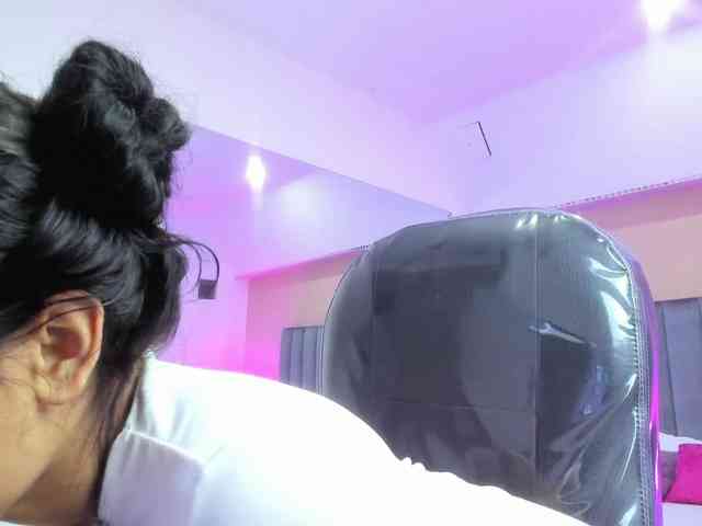 Giselle-Roldan webcam