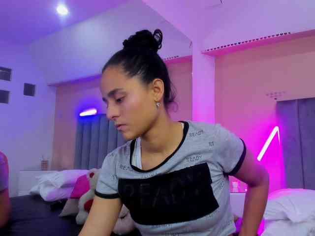 Giselle-Roldan webcam