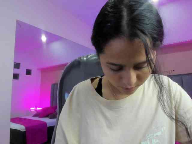 Giselle-Roldan webcam