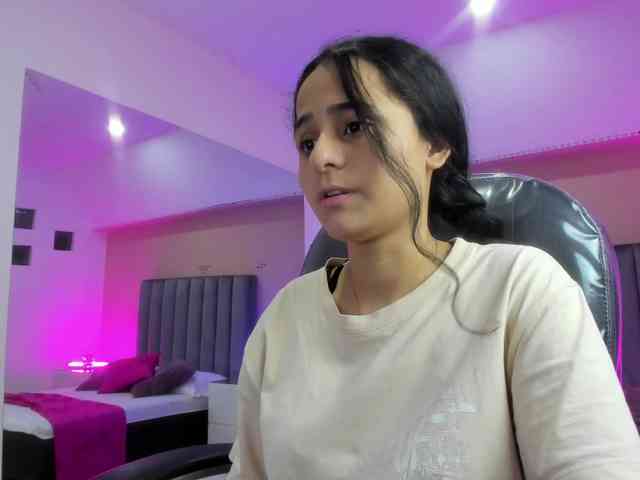 Giselle-Roldan webcam