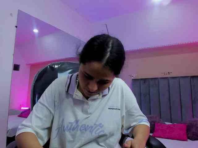 Giselle-Roldan webcam