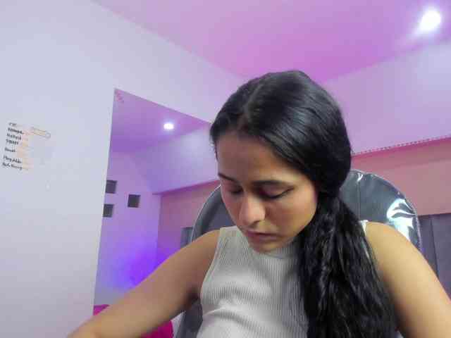 Giselle-Roldan webcam