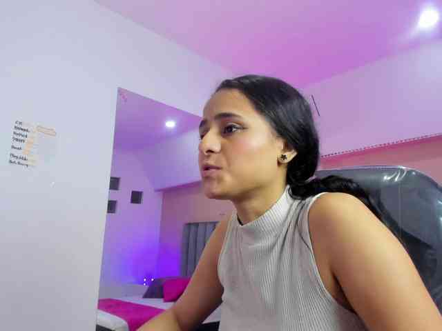 Giselle-Roldan webcam