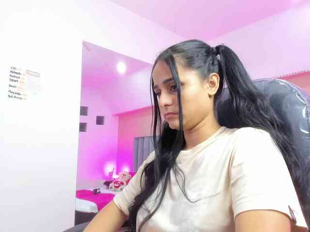 Giselle-Roldan webcam