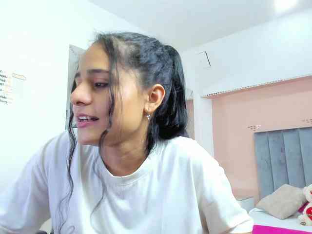 Giselle-Roldan webcam