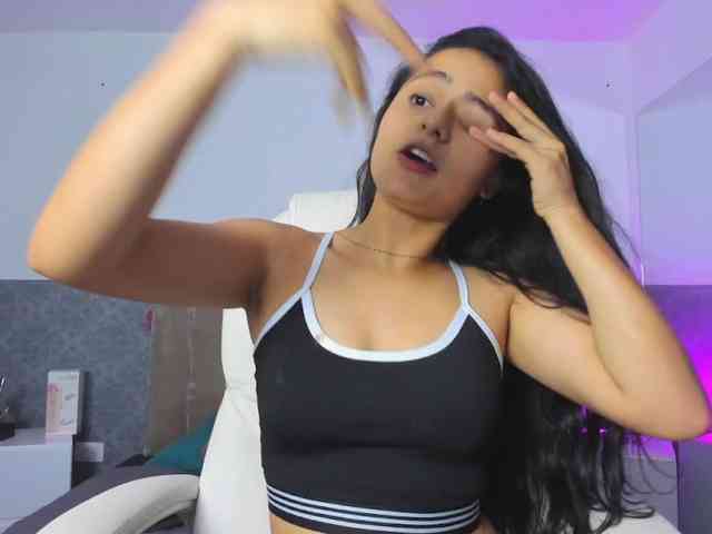 Giselle-Roldan webcam