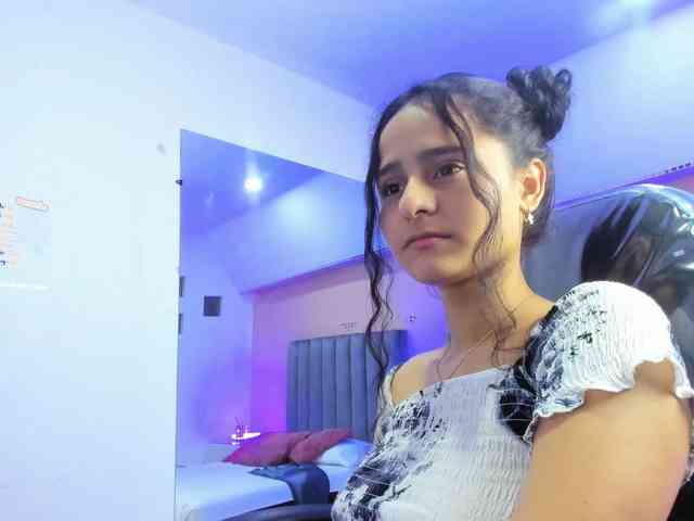 Giselle-Roldan webcam