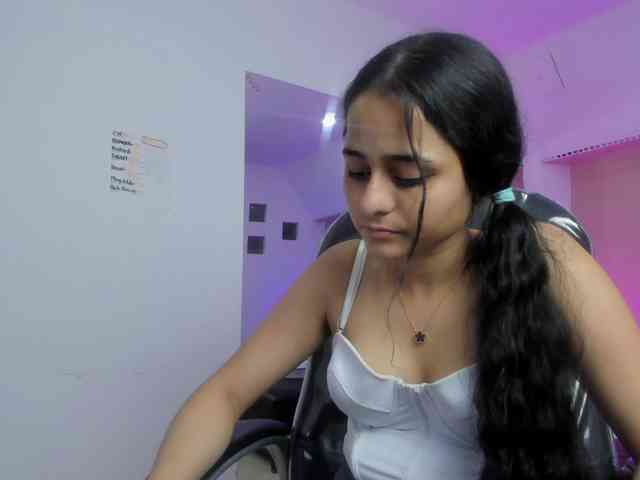 Giselle-Roldan webcam