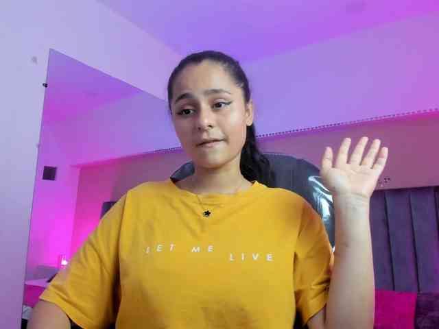 Giselle-Roldan webcam