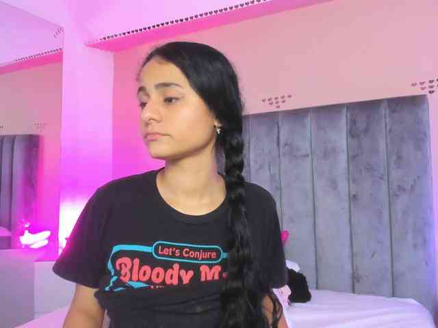 Giselle-Roldan webcam