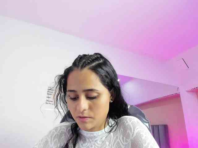 Giselle-Roldan webcam