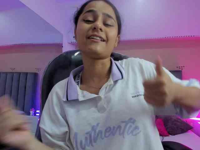 Giselle-Roldan webcam