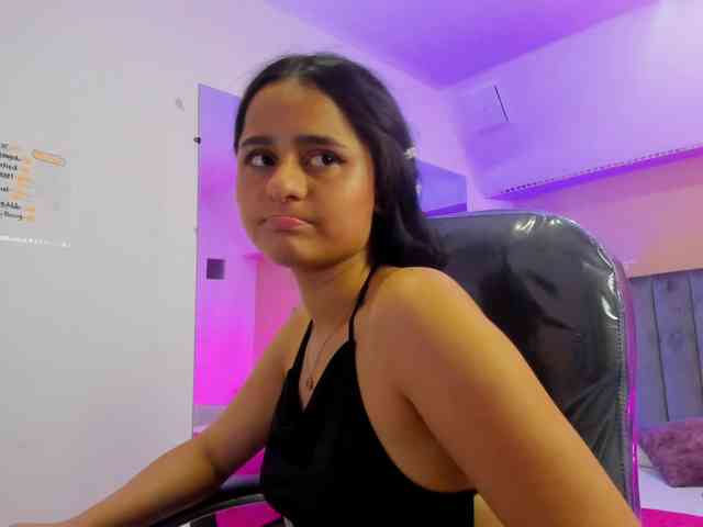 Giselle-Roldan webcam