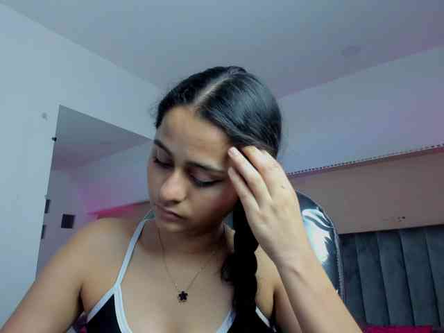 Giselle-Roldan webcam
