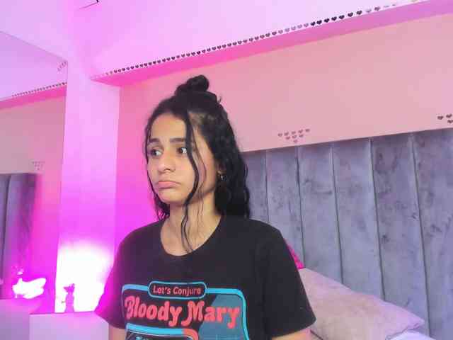 Giselle-Roldan webcam