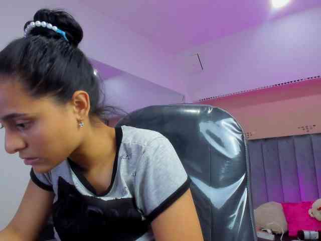 Giselle-Roldan webcam