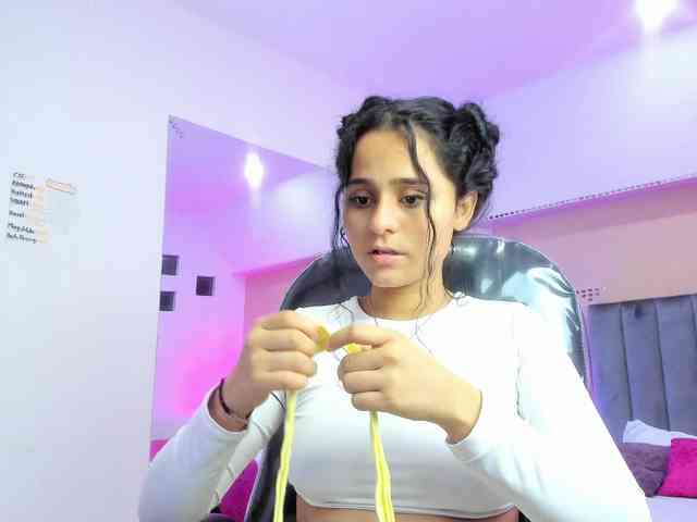 Giselle-Roldan webcam