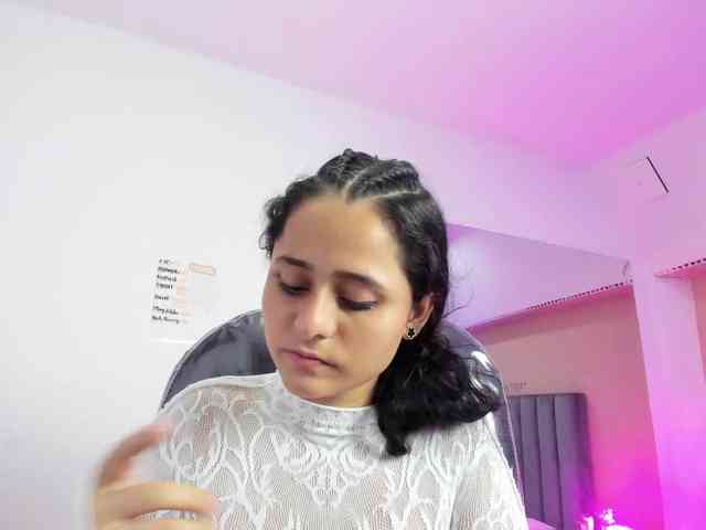 Giselle-Roldan webcam