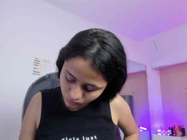 Giselle-Roldan webcam