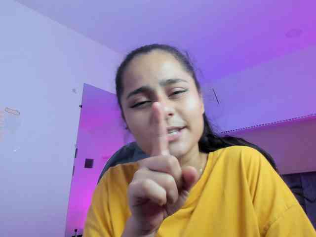 Giselle-Roldan webcam