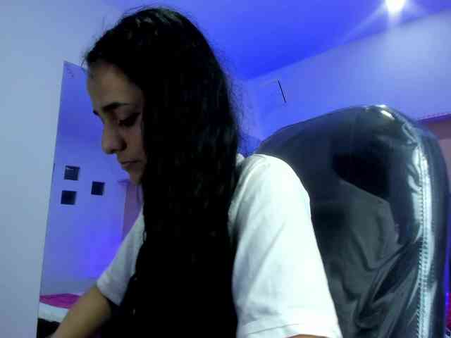 Giselle-Roldan webcam