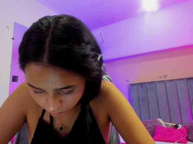 Giselle-Roldan webcam