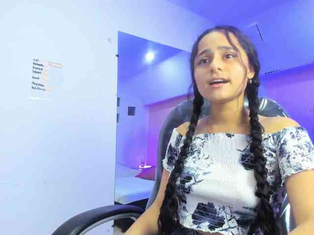 Giselle-Roldan webcam