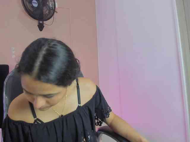 Giselle-Roldan webcam