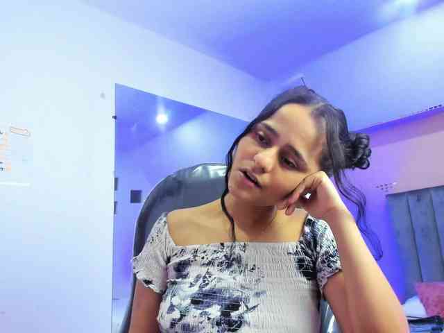 Giselle-Roldan webcam