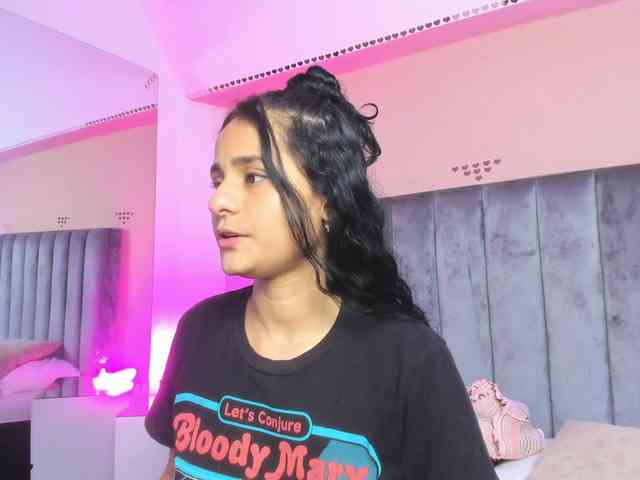 Giselle-Roldan webcam