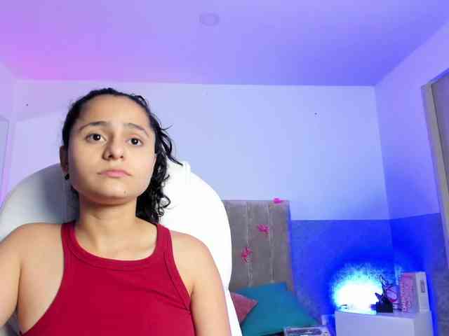 Giselle-Roldan webcam