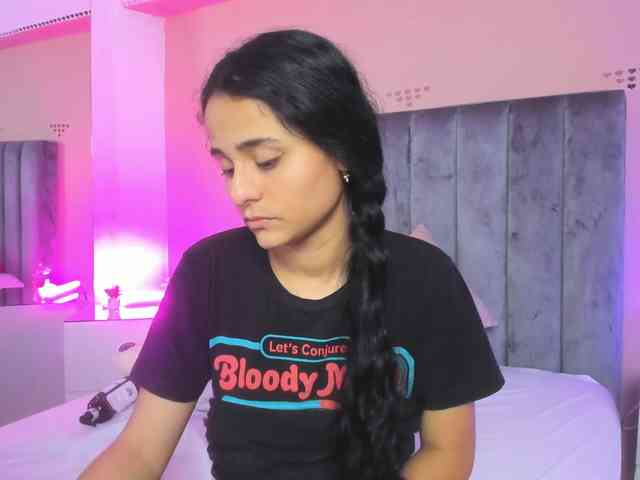 Giselle-Roldan webcam