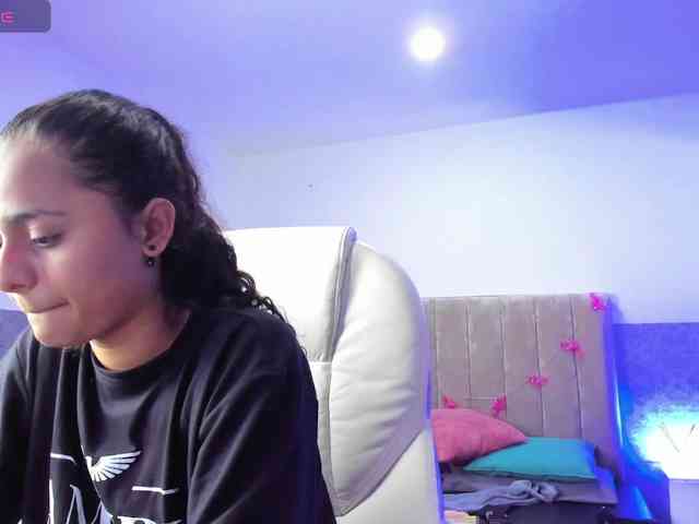 Giselle-Roldan webcam