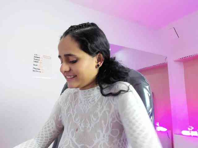 Giselle-Roldan webcam