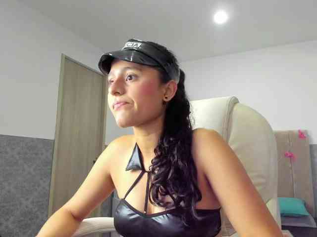 Giselle-Roldan webcam