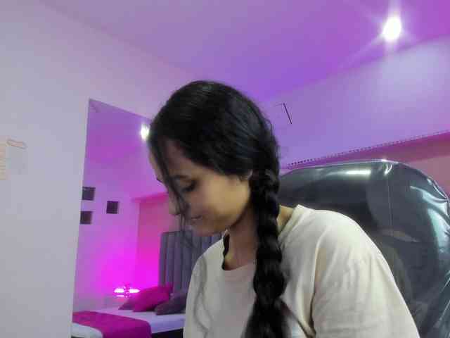 Giselle-Roldan webcam